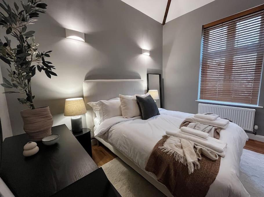 Cosy 2 Bedroom Apartment トッドモーデン エクステリア 写真