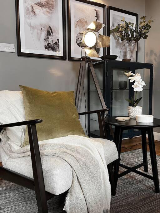 Cosy 2 Bedroom Apartment トッドモーデン エクステリア 写真